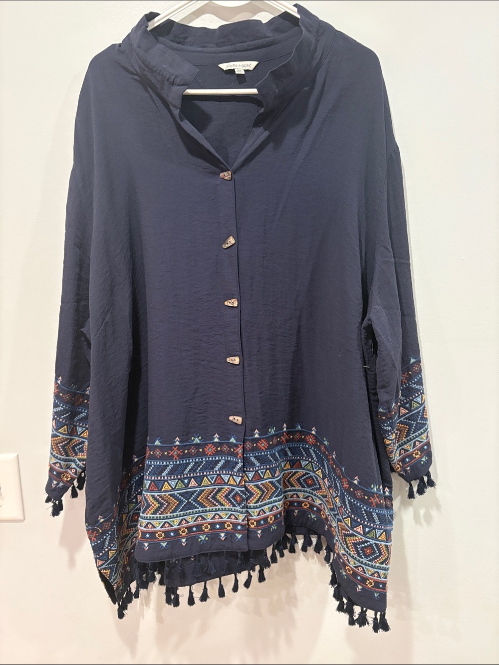 John Mark Navy Tassel-Hem Embroidered Tunic ptp 32 length 33 embroidered